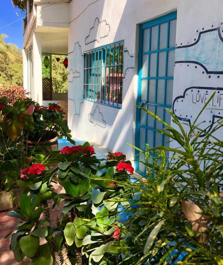 Surf N Roll House Hotell Sayulita Exteriör bild